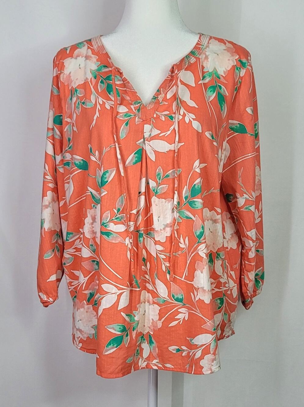 ST. JOHN'S BAY Coral Floral V-Neck with Tie String 3/4 Balloon Sleeve Top Size L